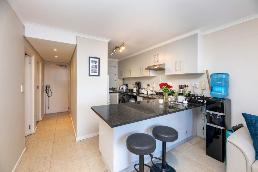 2 Bedroom Property for Sale in Sea Point Western Cape